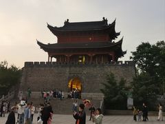 -巴陵广场