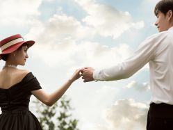点击看大图 -挪娅婚纱摄影皇家会所