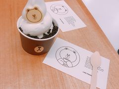 -LINE FRIENDS Garosu-gil Flagship Store