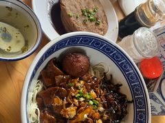 -沪西老弄堂面馆(定西路店)