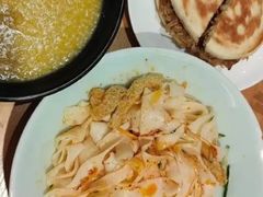 -秦香阁·西北家常菜(徐汇日月光中心店)