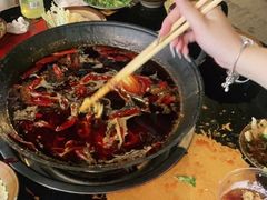 -黄潇洒老火锅(九眼桥宏济巷店)