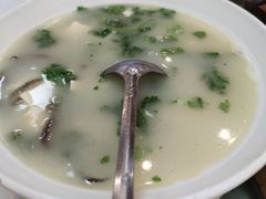 鳝骨芫茜豆腐汤-台山第一家兴华黄鳝饭·黄鳝婆(开平店)
