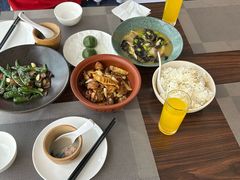 -东方豪景花园酒店·怡景旋转餐厅