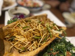 -老滇山寨•云南特色菜•地方菜•民族风情歌舞表演(金碧店)