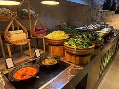 -广州万富希尔顿酒店·感趣自助餐厅·金秋蟹宴生蚝海鲜刺身