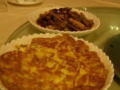 银鱼炒蛋，太油了-沈家门海鲜夜排档(东港店)