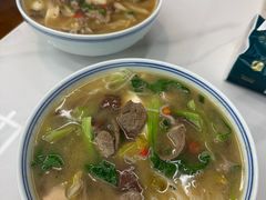 -邱芳粉店(迎宾大道旗舰店)