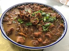 -华龙特色大骨鸡农家菜馆