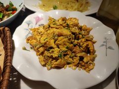 -松沪名灶·豆浆鱼头·新上海菜(飞航吾悦广场店)