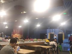 大堂-麦当劳(郑州东高铁站店)