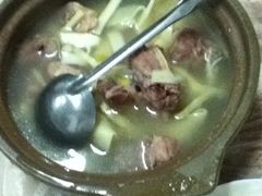 馄饨老鸭煲-老品芳