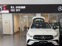 -天津波士信达奔驰4S店(卫津南路店)