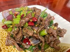 爆炒小黄牛-苗湘食府(十年店)