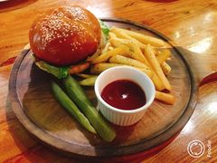 -羽深肉铺 Steak & Wine