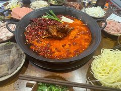 -黄潇洒老火锅(九眼桥宏济巷店)