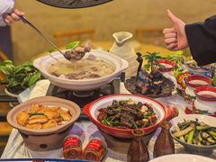 -霄汉牛三鲜湖北砂锅菜(万松园2店)