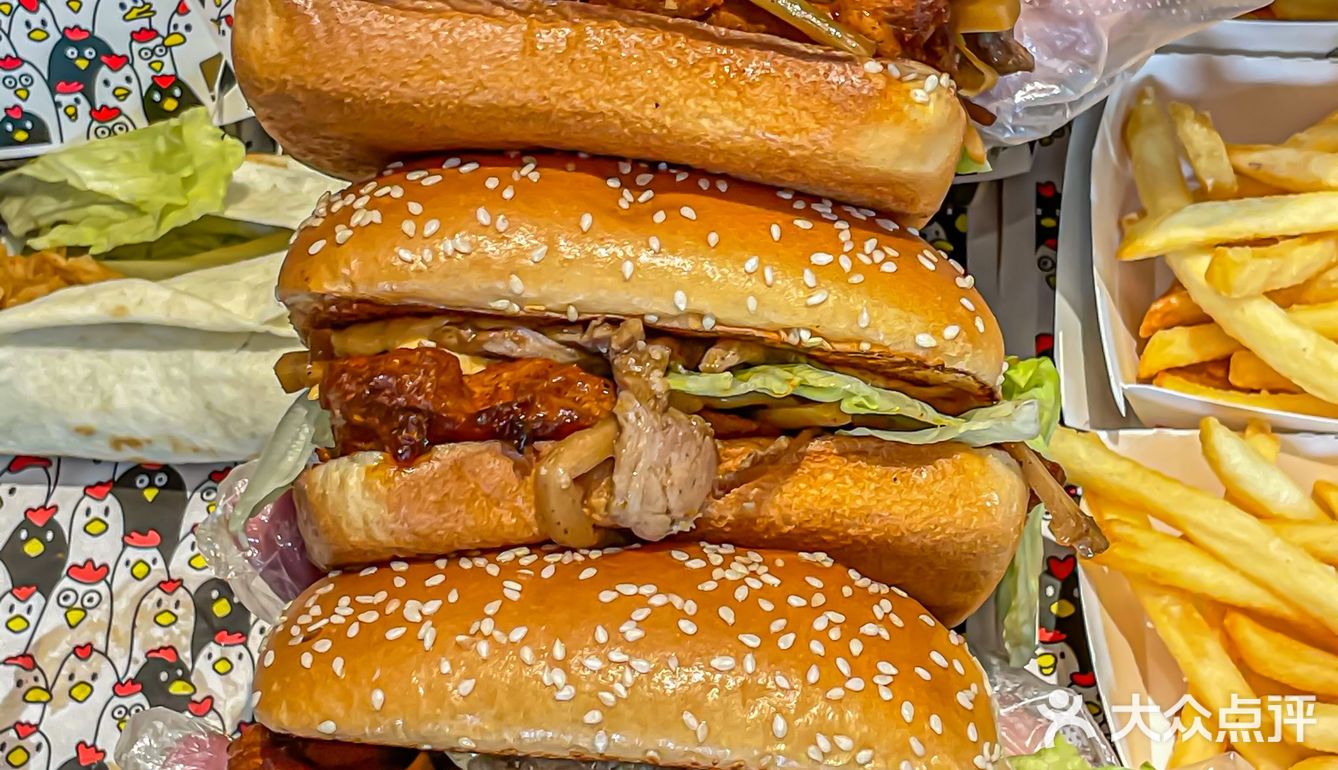 冲呀‼️肯德基✖️周黑鸭鸡腿堡卷‼️重磅来袭啦‼️