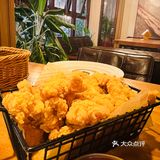 谁会拒绝吹着海风看着海浪享受美食呢！