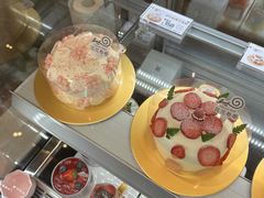 -花花卷卷·鲜食蛋糕(静安久光百货店)