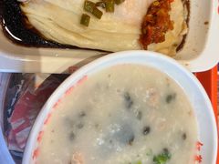 皮蛋瘦肉粥-红荔村肠粉(燕南店)