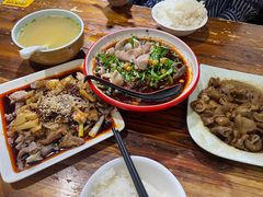 -朱大嘴肥肠血旺(福字街店)