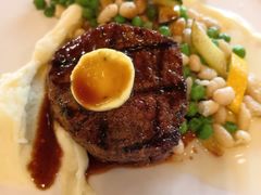 炭烤牛排配土豆仔及时蔬-WOLFGANG PUCK KITCHEN & BAR(迪士尼小镇店)
