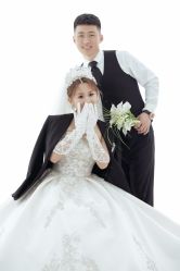 -维纳斯婚纱摄影(鞍山店)