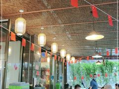 大堂-岳记兴隆·青城腊排铜火锅(融创店)