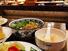 -九华山聚龙大酒店