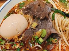 大片牛肉骨汤牛肉面-西部马华清真兰州牛肉面·烧烤夜市(三里河店)