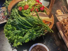 -路边边地标烧烤·川菜·小龙虾·音乐酒馆(良乡长虹店)