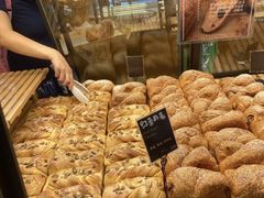 -Dough&Joe团憩(瑞虹天地月亮湾店)