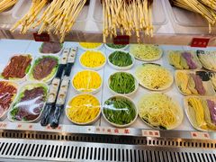 -马路边边串串香(苗栗路店)