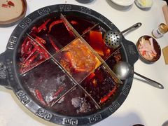 -卤校长老火锅(杨家坪直营店)