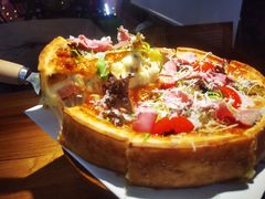 -Dragon Pizza•圆脸龙披萨·牛排餐厅