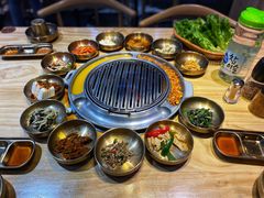 十二道韓式前菜-金顺韩式烤肉·网红烤肉店(广利路店)