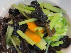 香芹炒秋耳-南门小馆·清真(国贸商城店)