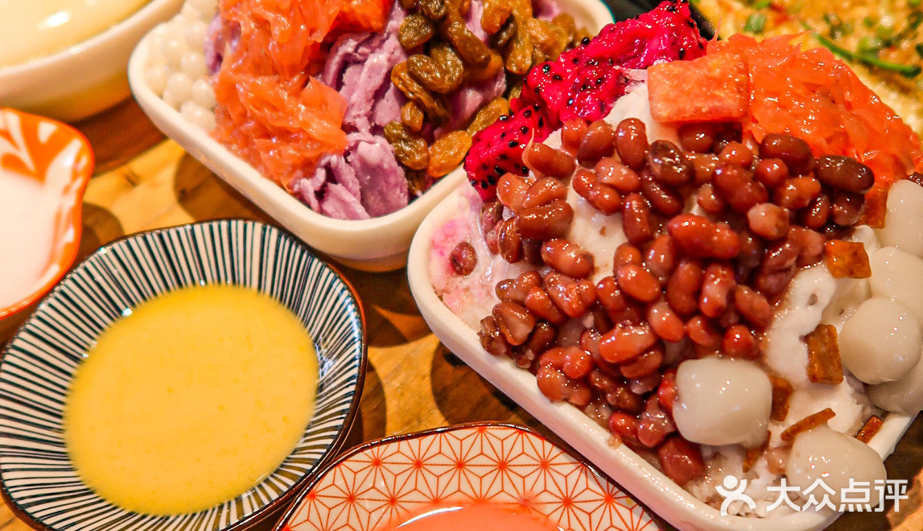 重庆最便宜的钵钵鸡！0.7元一串！人均20+ 