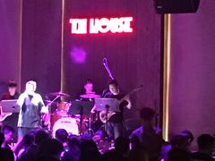 -TZ House音乐现场(来福士中心店)