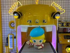 -泡泡玛特POPMART(上海环球港店)