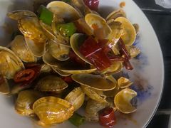 -霸气大叔干锅鸭头·龙虾烧烤·川菜·赛事直播(三里屯店)