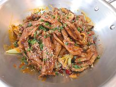 -张大师鸭爪爪特色干锅(南湖店)