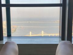 -珠海瑞吉酒店游泳池