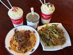 肉丝炒粉-老南昌粉面馆(绳金塔店)