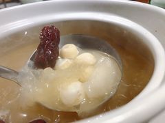 银耳莲子羹-良师门滨海人家·海鲜·家常菜(滨海城店)