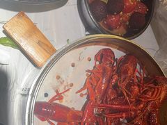 -巴厘龙虾·榜首油焖大虾(音乐学院·沿江酒馆店)