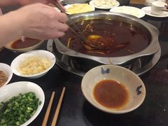 火锅兔-冯记香辣兔火锅(茶店子总店)