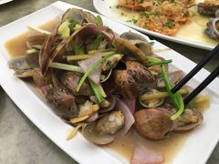 葱姜炒花甲-四川小胡子海鲜(丁村万人海鲜广场店)