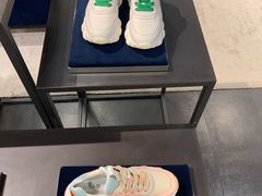 实物图-HOGAN(久光百货店)